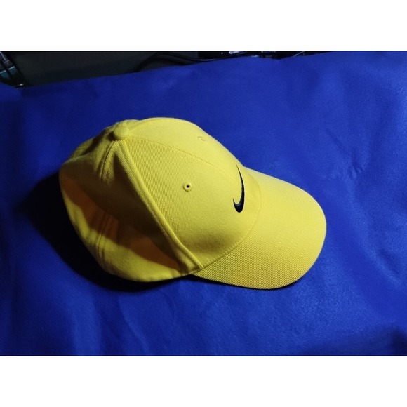 Nike Yellow Navy Swoosh Adjustable Strap Back Cap Hat - Picture 1 of 4